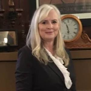 Meet your Posher, Debra